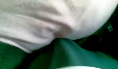 رابطه جنسی در کلیپ سکسی پاره کردن پرده بکارت ورزشگاه