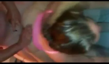 خدمتکار کلیپ سکسی پرده بکارت خلبان