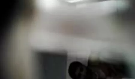 لبخند زد و دانلود فیلم سکسی پاره شدن پرده بکارت مکید